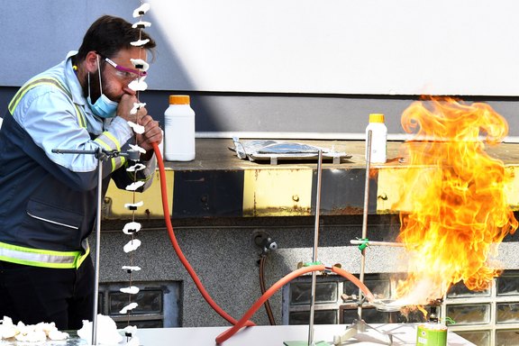Evonik_TTR_Experiment_Flamme.jpg  