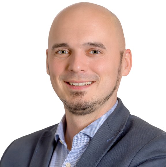 Benjamin_Fricke_2022.jpg  