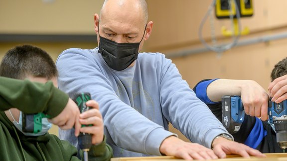 TalentTage_Ruhr_Palettenbau_JustusvonLiebig_Schule_Web.jpg  